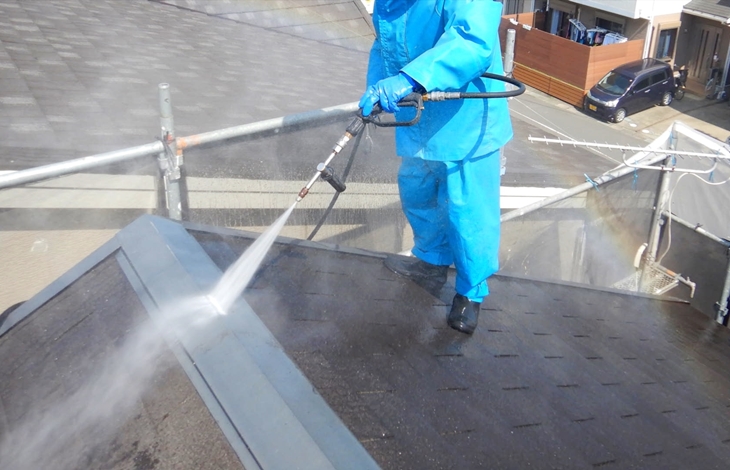 外壁と屋根を別々に塗装するとどうなる?