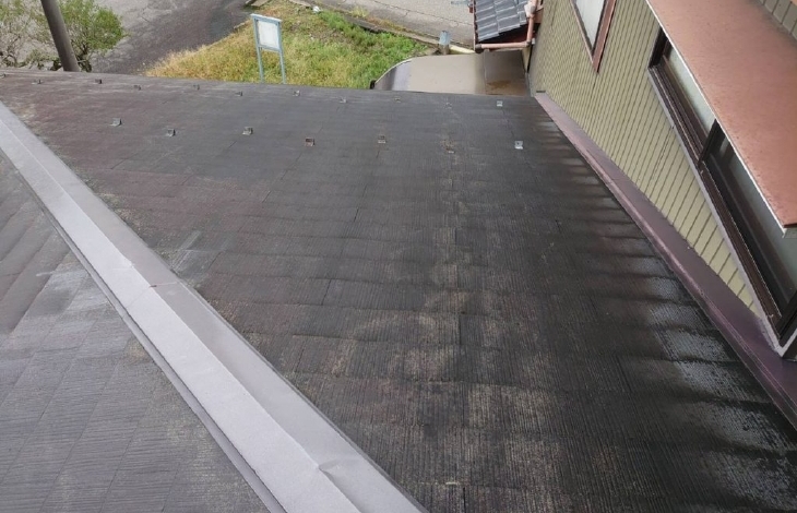 スレート屋根塗装を行う目安